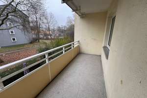 Schöne Wohnung mit Balkon! – Schwarzenberger Straße 33, 47226 Rheinhausen-Mitte, Duisburg – Vorschaubild 3