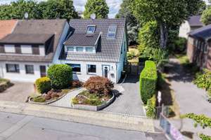 Familienfreundliches Reihenendhaus mit großem Garten, Terrasse und Stellplätzen