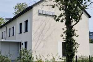 Energieeffizient Wohnen auf 120 m² mit 4 Zimmer, 3 Bäder, Garten, Terrasse, Stellplatz