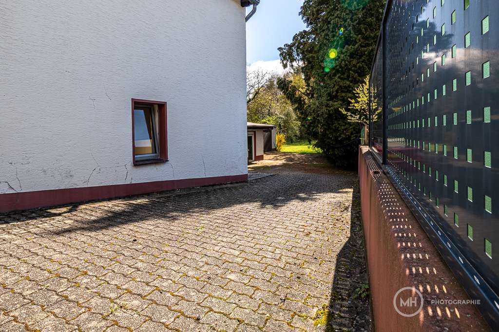 Immobilie in Siegburg - MANNELLA *Natur, Raum & Möglichkeiten* Einfamilienhaus mit beeindruckend großem Garten in Wolsdorf. - Bild 4