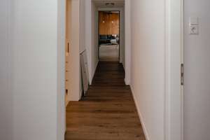 9-Zimmer-Wohnung im begehrten Stuttgart-Ost – Wohnen oder Investieren auf höchstem Niveau – Die vollständige Adresse der Immobilie erhältst du vom Anbieter., 70186 Gablenberg, Stuttgart – Vorschaubild 27
