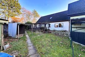 Reinfeld - mod. 6 Zimmer Doppelhaus in ruhiger Sackgassenlage - ideal für die Familie – Die vollständige Adresse der Immobilie erhältst du vom Anbieter., 23858 Reinfeld (Holstein) – Vorschaubild 2
