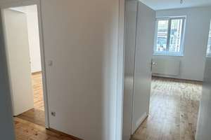 Frisch renovierte 3-Zimmer-Wohnung mit Parkett im Gärtnerplatzviertel – 80469 Gärtnerplatz, München – Vorschaubild 4