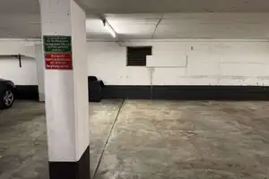 Property thumbnail 25