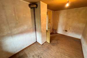 Handwerker aufgepasst: Reihenmittelhaus mit Potenzial in Reutlingen – Sofort verfügbar – Die vollständige Adresse der Immobilie erhältst du vom Anbieter., 72762 Reutlingen-Mitte, Reutlingen – Vorschaubild 9