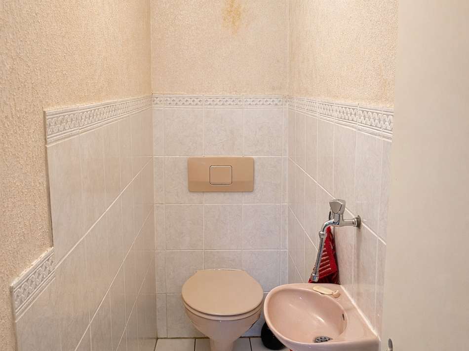 Toilette 1. OG
