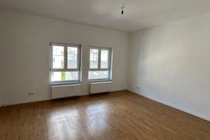 Bequem ankommen dank Aufzug: Schöne 101 m² mit Top Anbindung & Stellplatz – Die vollständige Adresse der Immobilie erhältst du vom Anbieter., 70190 Stöckach, Stuttgart – Vorschaubild 3