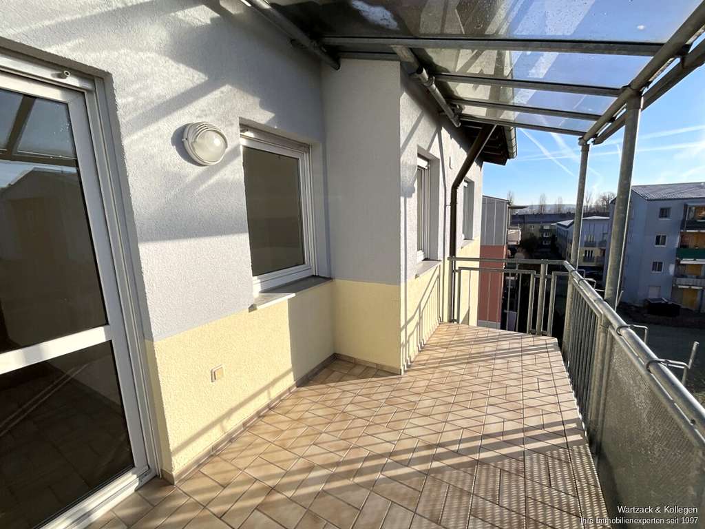 Immobilie in Roth - Gut gemacht! 
große 4-Zimmer-Wohnung 
mit Balkon in Roth - Bild 4