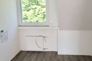 Wohnen mit Charakter: 3-Zimmer-Dachgeschosswohnung in Essen-Haarzopf – Hatzper Straße 205, 45149 Haarzopf, Essen – Vorschaubild 18