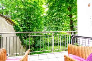 Dreifamilienhaus mit Altbaucharme. Hinterhof und Balkonen. 306m² in Solingen Mitte. – Die vollständige Adresse der Immobilie erhältst du vom Anbieter., 42651 Solingen-Mitte, Solingen – Vorschaubild 9
