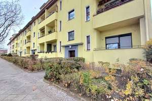 Bezugsfreie 2-Zimmer-Wohnung mit Balkon & Stellplatz in Berlin-Tempelhof
