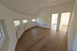 Sanierte Hochwertige großzügige 2-3 -Zimmer-Wohnung mit Aufzug in Fredersdorf-Vogelsdorf – Ernst-Thälmann-Straße 28B, 15370 Fredersdorf-Vogelsdorf – Vorschaubild 1