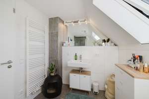 Modernisiertes EFH mit viel Platz & sonnigem Garten in Top-Lage – Die vollständige Adresse der Immobilie erhältst du vom Anbieter., 84032 Altdorf – Vorschaubild 50