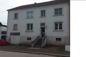 Zweifamilienhaus in Wallerfangen // Vermietet – Saarlouis (Kreis) – Vorschaubild 1