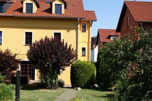 Großes Einfamilienhaus in schöner Wohnlage im Südosten der Landeshauptstadt