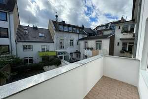 Übergabefreies Mehrgenerationenhaus am Park – ca. 300 m² - 4 Wohnungen - erweiterbar – Die vollständige Adresse der Immobilie erhältst du vom Anbieter., 50939 Klettenberg, Köln – Vorschaubild 1