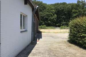 Geräumiges, günstiges 10-Raum-Haus mit gehobener Innenausstattung in Schwalmtal – Die vollständige Adresse der Immobilie erhältst du vom Anbieter., 41366 Schwalmtal – Vorschaubild 9