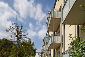 Alles was man braucht: ca 30 m2 Wohnzimmer+ ca 8,5 m2 großem Balkon! – Lutherstr. 19, 39112 Sudenburg, Magdeburg – Vorschaubild 1
