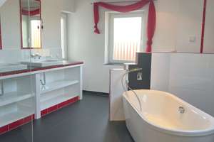 Großzügiges Wohnhaus mit 324 m² – ideal für Wohnen und Arbeiten unter einem Dach – Die vollständige Adresse der Immobilie erhältst du vom Anbieter., 56154 Boppard – Vorschaubild 29