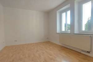 Ideal für Paare: 3-R-Wohnung mit großem Esszimmer, Balkon & Home-Office im 3. OG – Südstraße 5, 8527 Südvorstadt, Plauen – Vorschaubild 11