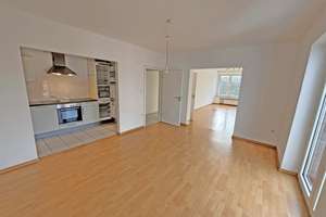 Helle 2-Zimmerwohnung mit Balkon im Zentrum von Duisburg - mit Einbauküche!
