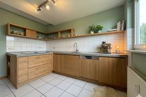 ++ Grüne Idylle vor der Tür, die Stadt im Rücken: 5-Zimmer-Wohnung mit Dachterrasse und Garten ++ – Die vollständige Adresse der Immobilie erhältst du vom Anbieter., 42655 Solingen-Mitte, Solingen – Vorschaubild 3