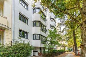 Modernisierte Wohnung mit Sonnenbalkon Nahe Kurfürstendamm – Die vollständige Adresse der Immobilie erhältst du vom Anbieter., 10711 Halensee, Berlin – Vorschaubild 1