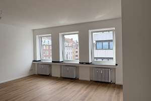 **Modern saniertes Apartment mit kleinem Balkon**
