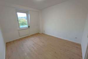 Helle 4-Zimmer-Dachgeschosswohnung mit hohen Decken - gut angebunden & zentral in Sonnborn – Sonnborner Str. 42, 42327 Elberfeld West, Wuppertal – Vorschaubild 6