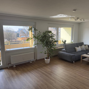 Gepflegte 3,5-Zimmer Wohnung mit Balkon im 2. OG in Villingen-Schwenningen