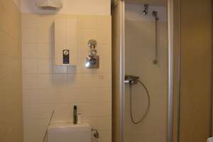 Gemütliche alltagstaugliche 2 Zimmer DG Wohnung in ruhiger Top Zentrumslage Schlebusch – 51375 Schlebusch, Leverkusen – Vorschaubild 13