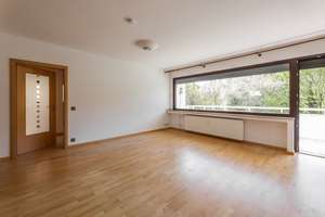 Gut geschnittene 3,5-Raum-Wohnung mit rd. 96 m² und Sonnenbalkon in Burgaltendorf 