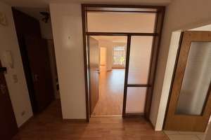 Zentral gelegene 3,5-Zimmer-Wohnung mit Balkon und grünem Ausblick – Robert-Koch-Straße 31, 45879 Altstadt, Gelsenkirchen – Vorschaubild 26