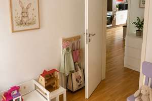 10593 Gepflegte 3 Zimmer Wohnung mit 75 m²  inkl Stellplatz in FFM Westend – 60323 Westend-Nord, Frankfurt am Main – Vorschaubild 4