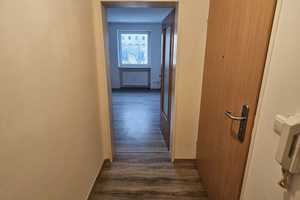 schöne und sanierte 1-Zimmerwohnung im 2.OG mit EBK – Hochweg 49, 93049 Regensburg – Vorschaubild 12