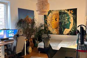 Alt-Bau Wohnung | 3 Zimmer und Balkon in Düsseldorf – Schlesische Str. 91, 40231 Eller, Düsseldorf – Vorschaubild 2