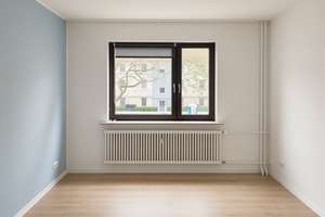 Nette Nachbarn gesucht - 2-Zimmer Wohnung ab sofort! – Pestalozzistr. 42, 27568 Mitte, Bremerhaven – Vorschaubild 2