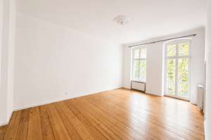Provisionsfrei: Ruhig wohnen im Herzen Berlins – Altbauwohnung mit Balkon im Hinterhaus – 10557 Moabit, Berlin – Vorschaubild 2