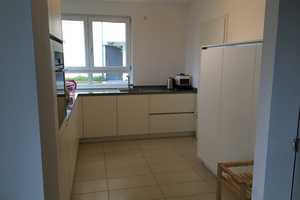 Benrath: Townhouse mit EBK, Terrassen und kleinem Garten in Rheinnähe – Leitenstorfferstr. 15a, 40597 Düsseldorf – Vorschaubild 5