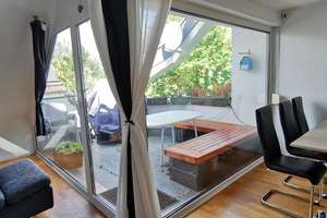 Zuhause mit 3 Zimmern und Balkon in Stuttgart