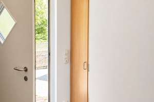 Gepflegtes Einfamilienhaus mit Garten, großer Terrasse, Tageslichtkeller und Ausbaureserve – Die vollständige Adresse der Immobilie erhältst du vom Anbieter., 86633 Neuburg an der Donau – Vorschaubild 16