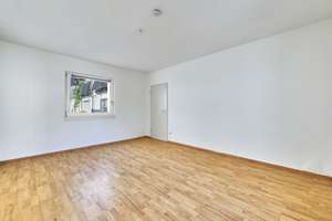 Between the Rhine Riverside & the Vibrant Neustadt District – Bright and Inviting 2-Room Apartment – Die vollständige Adresse der Immobilie erhältst du vom Anbieter., 55118 Neustadt, Mainz – Vorschaubild 2