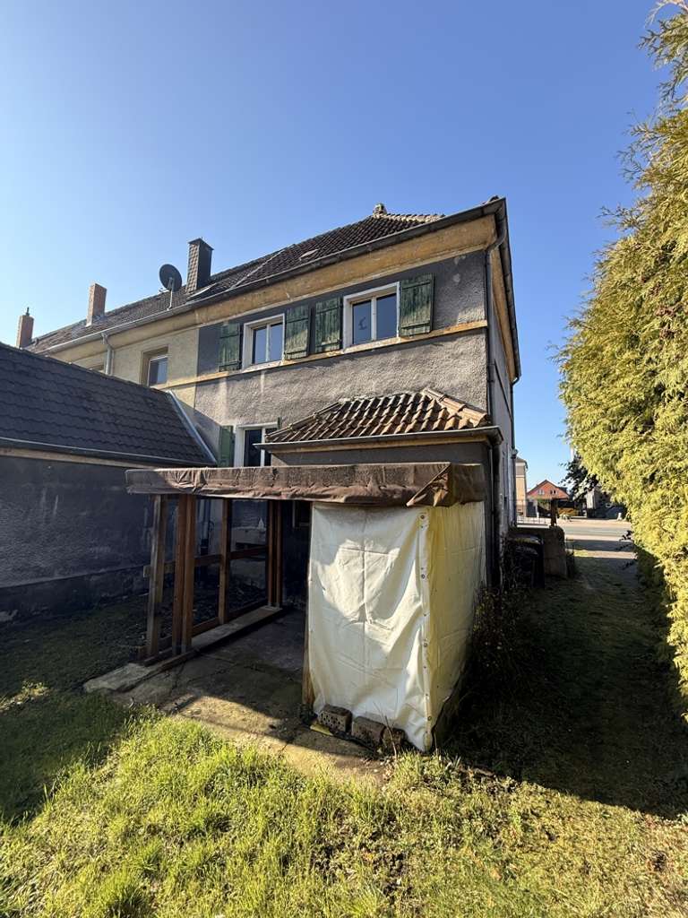 Immobilie in Bergkamen - Reiheneckhaus mit großem Garten nahe Marina Rünthe sucht Handwerker! - Bild 2