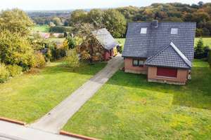 Naturverbunden Wohnen in Mettingen!
Einfamilienhaus mit vielseitigen Möglichkeiten – Die vollständige Adresse der Immobilie erhältst du vom Anbieter., 49497 Mettingen – Vorschaubild 2