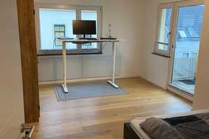 Stilvolle 3-Zimmer-Wohnung mit 2 Balkonen und EBK in Stuttgart – Urbanstraße 86, 70190 Stuttgart – Vorschaubild 4