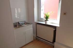 Freundl., renovierte 2-Zi-Whg mit EBK u. Tageslichtbad – Die vollständige Adresse der Immobilie erhältst du vom Anbieter., 30177 List, Hannover – Vorschaubild 7