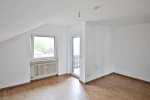 Modern, ruhig und bezugsfrei! Kernsanierte 4-Zimmer-Dachgeschosswohnung mit Garage in Palmbach – Die vollständige Adresse der Immobilie erhältst du vom Anbieter., 76228 Palmbach, Karlsruhe – Vorschaubild 10