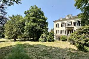 * Große und sehr repräsentative denkmalgeschützte Villa mit separatem Teehaus * – Die vollständige Adresse der Immobilie erhältst du vom Anbieter., 1326 Hosterwitz/Pillnitz, Dresden – Vorschaubild 2