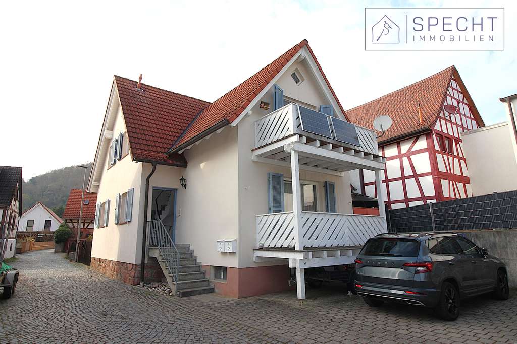 Immobilie in Gelnhausen - PFLEGELEICHTES ZWEIFAMILIENHAUS MIT SOLIDER AUSSTATTUNG! Bj. 1998, 150,71m² Wfl., Balkone in GN-Roth - Bild 0