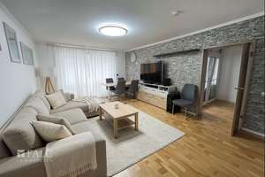 gemütliche Familienwohnung: 4 Zimmer mit Wintergarten, zwei Loggien & Tiefgaragenstellplatz – Die vollständige Adresse der Immobilie erhältst du vom Anbieter., 42897 Lennep Neustadt, Remscheid – Vorschaubild 2